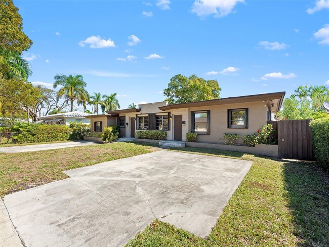 property at 1311 N 19th Ave