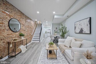 328 S Macon St. in Baltimore, MD - Building Photo