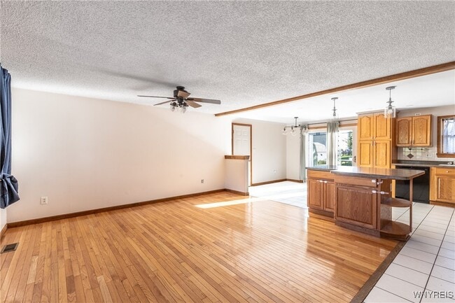 property at 39 Vermont Pl