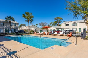 Sabal Palms Apartments in Melbourne, FL - Building Photo