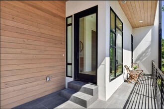 536 Highland Ave NE in Atlanta, GA - Building Photo - Building Photo