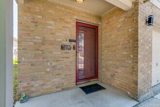 5619 Red Canyon in San Antonio, TX - Building Photo - Building Photo