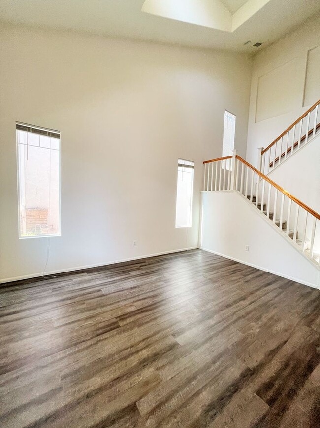 460 Penhow Cir in Sacramento, CA - Building Photo - Building Photo
