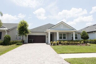 154 Palisade Dr in St. Augustine, FL - Building Photo