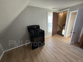 3806 W Rohr Ave in Milwaukee, WI - Building Photo