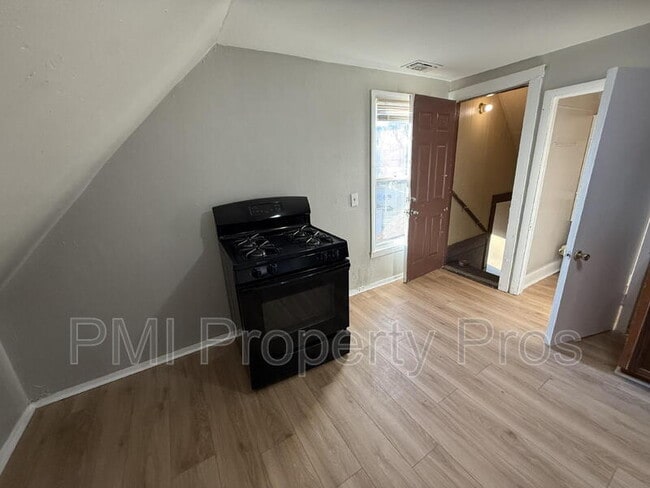 property at 3806 W Rohr Ave