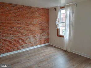 426 Dickinson St in Philadelphia, PA - Building Photo - Building Photo