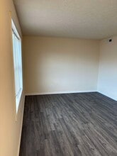 1301 Kenilwood Way in Bowling Green, KY - Building Photo - Building Photo