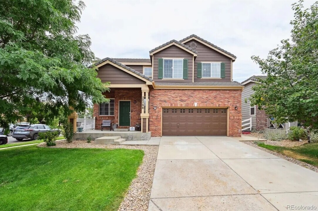 24798 E Wyoming Pl in Aurora, CO - Building Photo