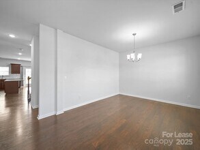 1008 Hudson Taylor Ln in Charlotte, NC - Building Photo - Building Photo