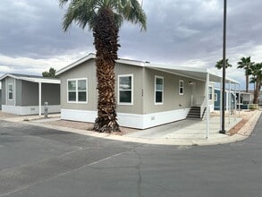 3601 E Wyoming Ave in Las Vegas, NV - Foto de edificio - Building Photo