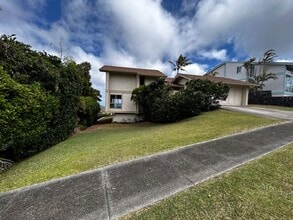 989 Kanakou Pl in Honolulu, HI - Building Photo - Building Photo