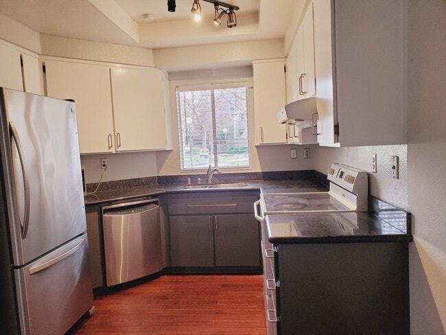 property at 438 Shadowgraph Dr