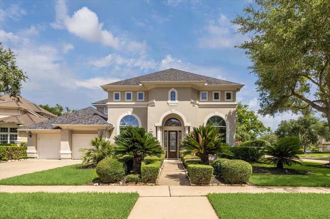 property at 5215 Eagle Pointe Ct