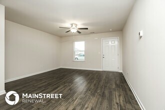 213 Renwick Dr in La Vergne, TN - Building Photo - Building Photo