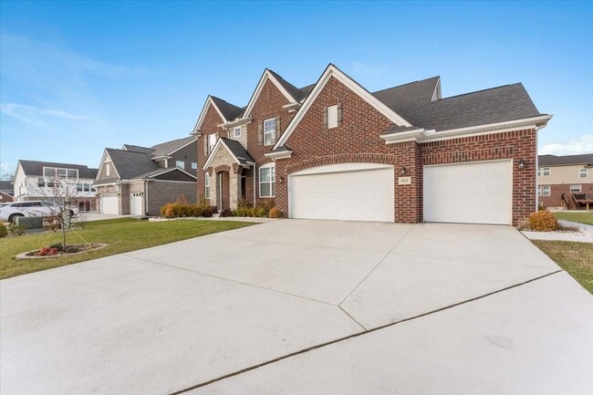 property at 928 Leafdale Dr