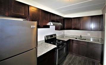 Oxford House Apartments in Baltimore, MD - Building Photo - Building Photo