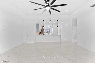 1236 NW 25th Pl in Cape Coral, FL - Building Photo - Building Photo