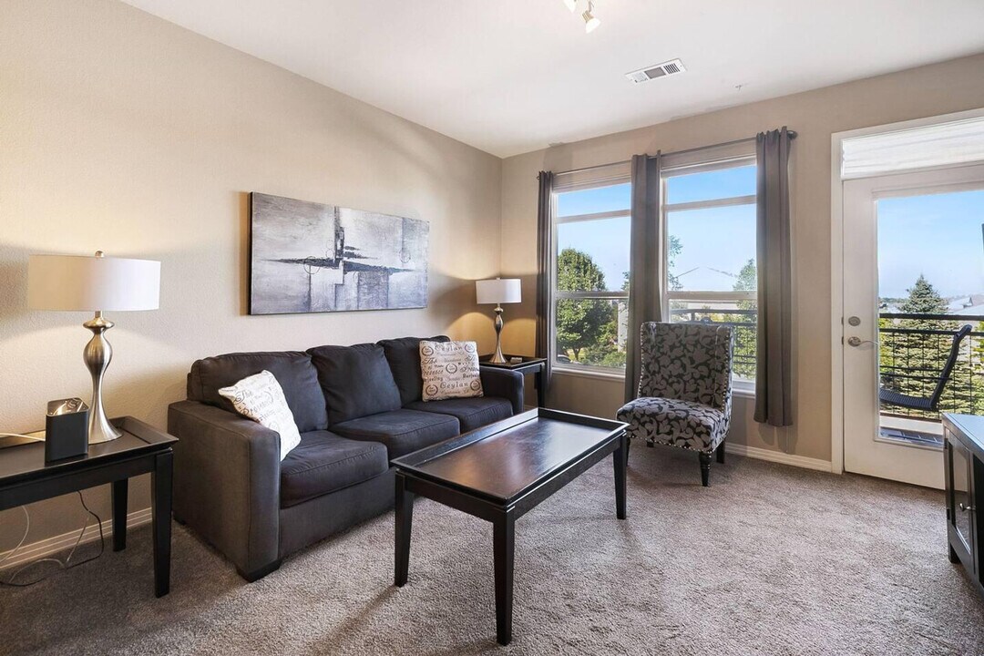 10176 Park Meadows Dr in Lone Tree, CO - Building Photo