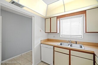 3799 S Banana River Blvd, Unit 505 in Cocoa Beach, FL - Foto de edificio - Building Photo