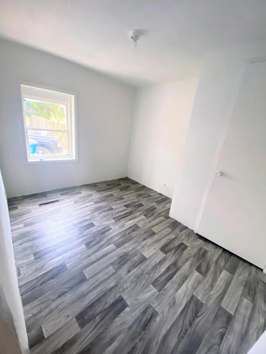 521 Steward Ave in Jackson, MI - Building Photo