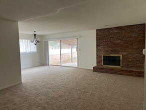 10012 Sully Dr in Los Angeles, CA - Building Photo - Building Photo