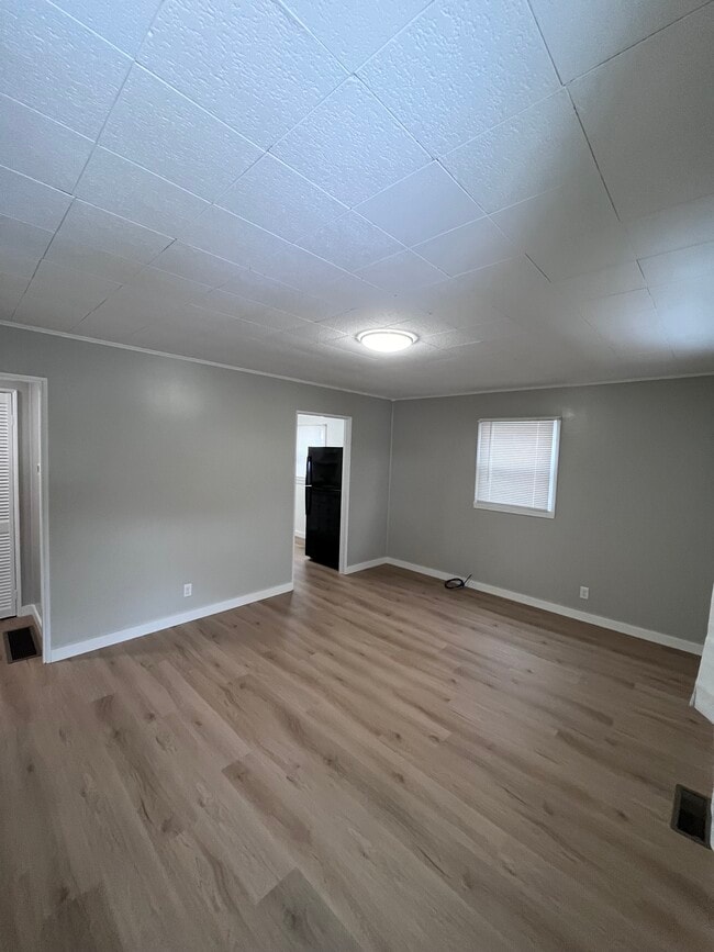 1748 W 15th St in Erie, PA - Foto de edificio - Building Photo