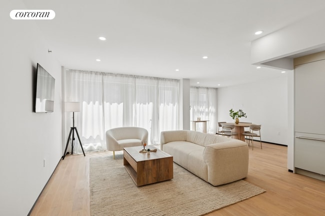 property at 350 W 44th St