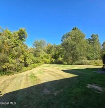 3 Red Maple Ln in Clifton Park, NY - Building Photo - Building Photo