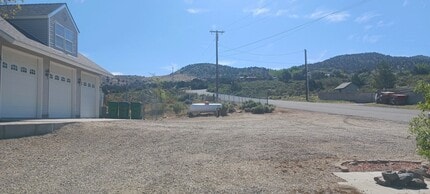 5960 Mallow Rd in Carson City, NV - Building Photo - Building Photo