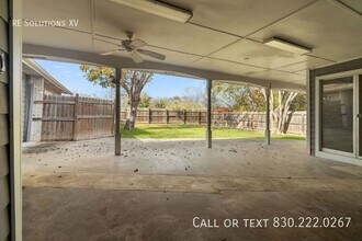 311 Karen Ln in San Antonio, TX - Building Photo - Building Photo