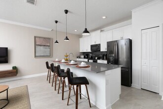 4241 Paragraph Dr in Kissimmee, FL - Building Photo - Building Photo