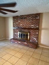 2620 Hempstead Ln in Bakersfield, CA - Building Photo - Building Photo