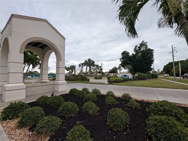 17189 Terraverde Cir in Ft. Myers, FL - Foto de edificio - Building Photo