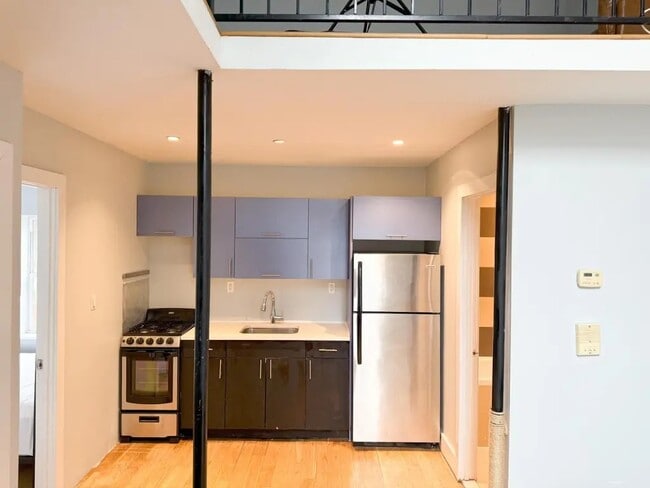 Furnished room/NOT APARTMENT in Brooklyn, NY - Building Photo - Building Photo