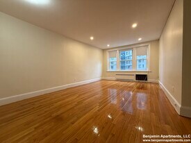 93 Lancaster Ter, Unit 103 in Brookline, MA - Building Photo