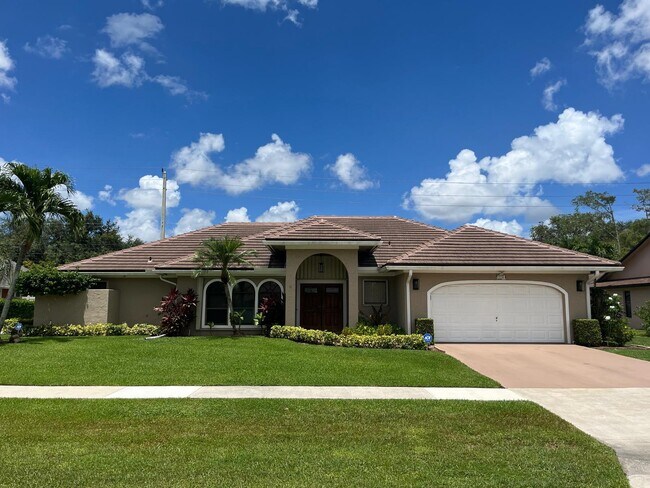 property at 1250 Barnstaple Cir