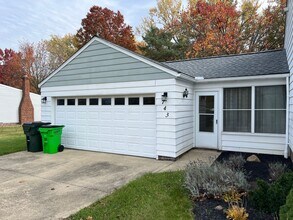 743 Lander Rd in Highland Heights, OH - Building Photo - Building Photo