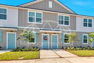 8369 Zenith Cir in Jacksonville, FL - Building Photo