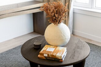 102 Mill Rd, Unit SI FL2-ID1380129P in Everett, MA - Foto de edificio - Building Photo