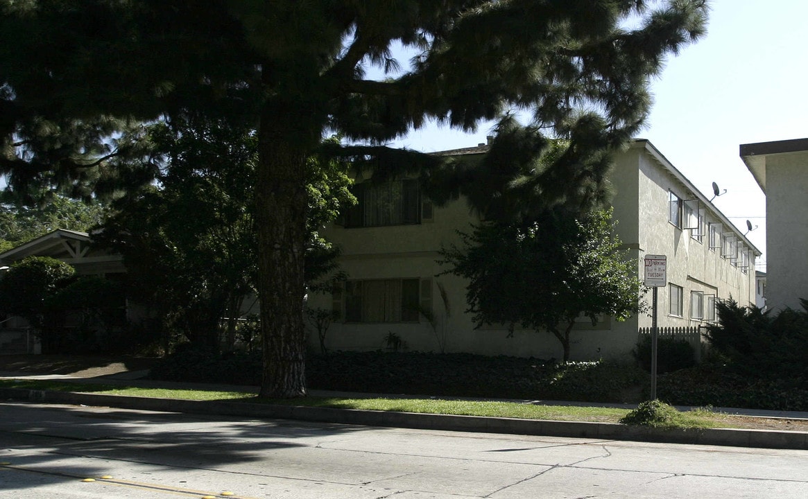 7616 Pickering Ave in Whittier, CA - Building Photo