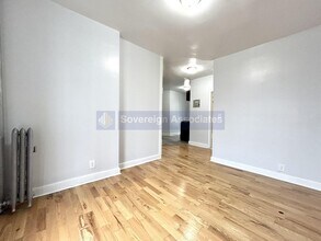 70 Post Ave in New York, NY - Building Photo - Building Photo