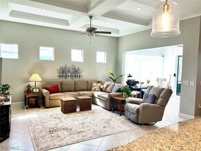 12804 Epping Way in Ft. Myers, FL - Foto de edificio - Building Photo