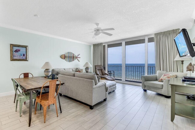 365 E Beach Blvd