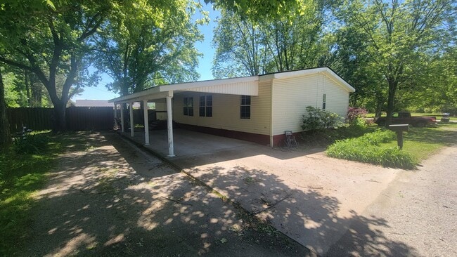 80 Reed Wade Rd in Batesville, AR - Building Photo - Building Photo