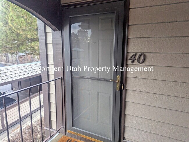 5420 S 350 E in Washington Terrace, UT - Building Photo - Building Photo