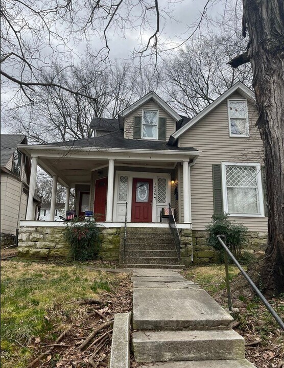 1036 Park St in Bowling Green, KY - Building Photo