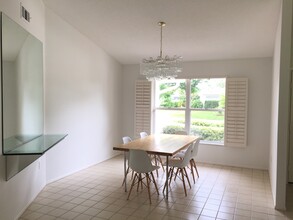 6960 Country Lakes Cir in Sarasota, FL - Building Photo - Building Photo