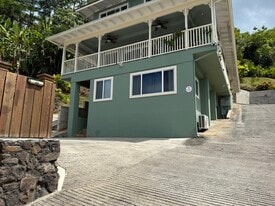 47-358 Lulani St, Unit B in Kaneohe, HI - Building Photo