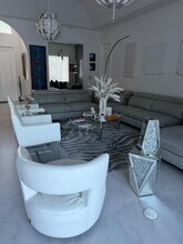 830 Bailey St in Boca Raton, FL - Building Photo - Building Photo